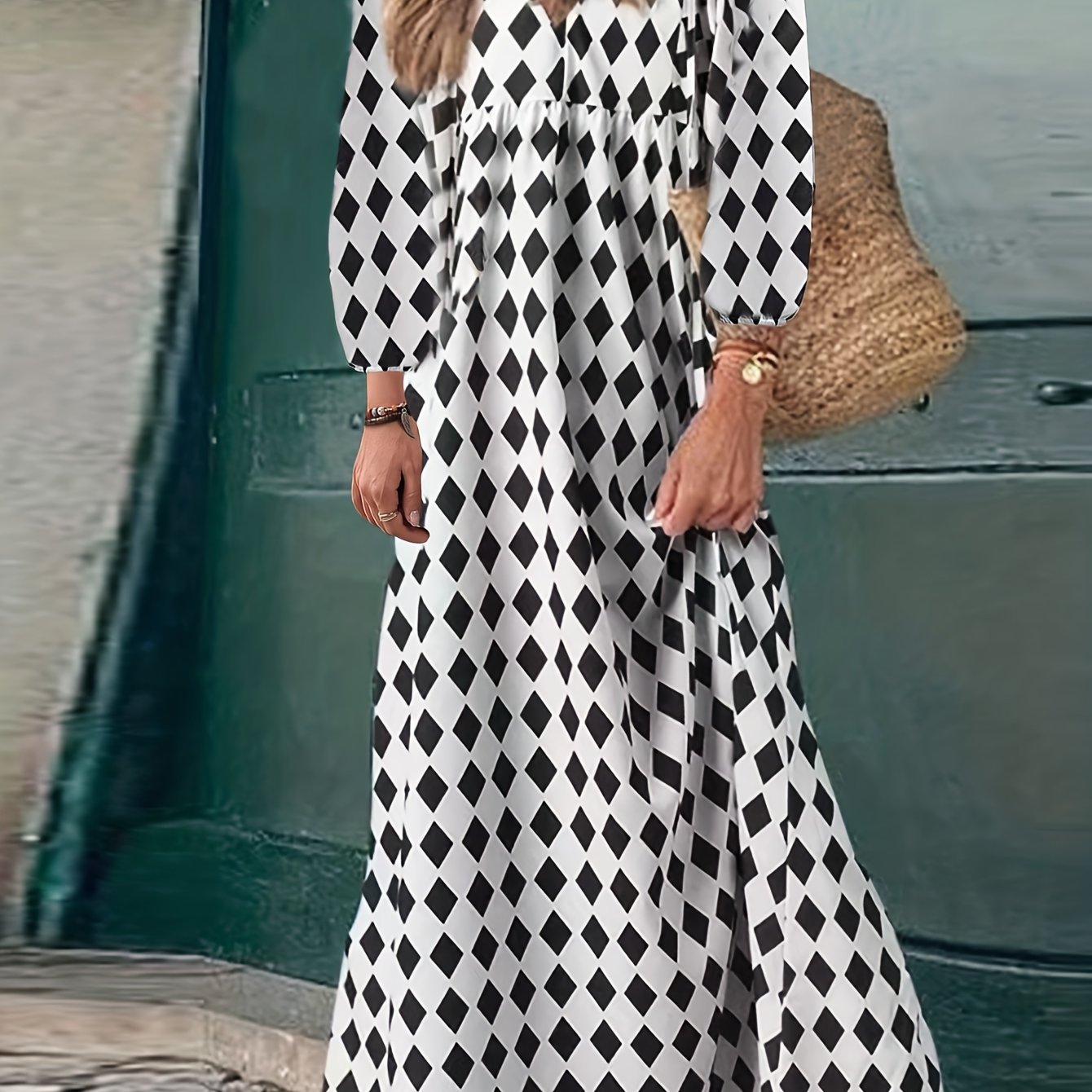  Argyle Print Lantern Sleeve Maxi Dress