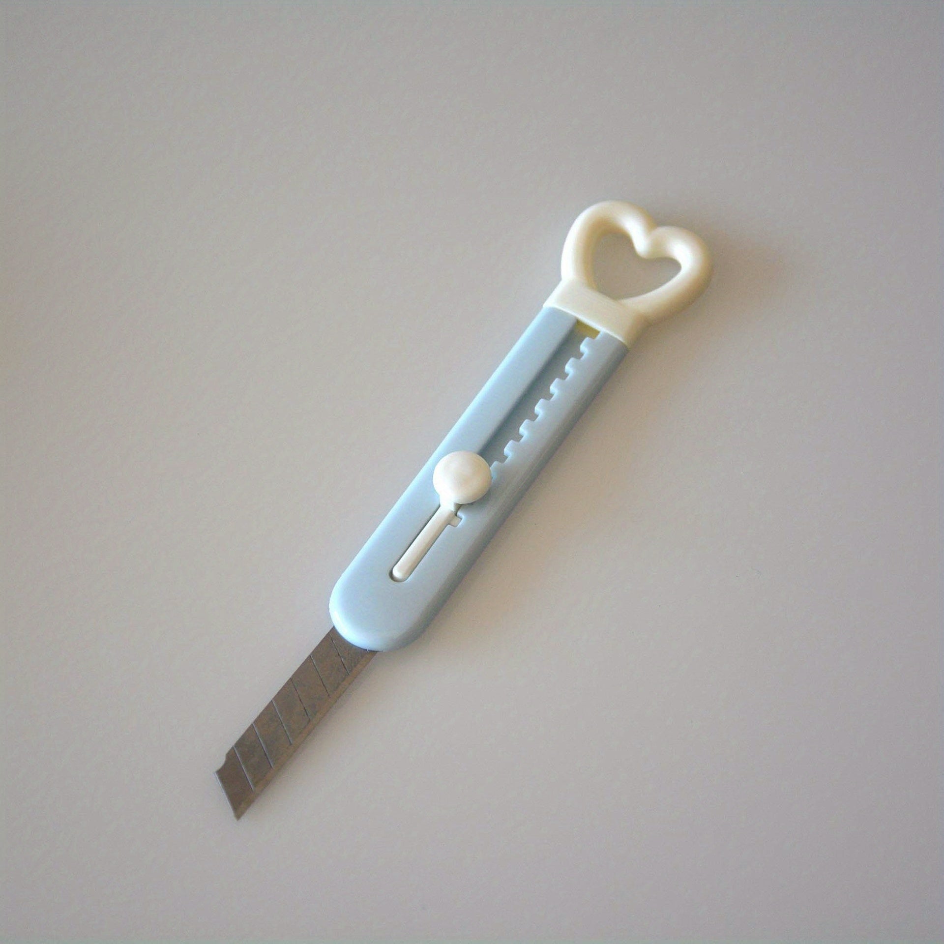 Heart Shape Retractable Box Cutters Office & Home Use