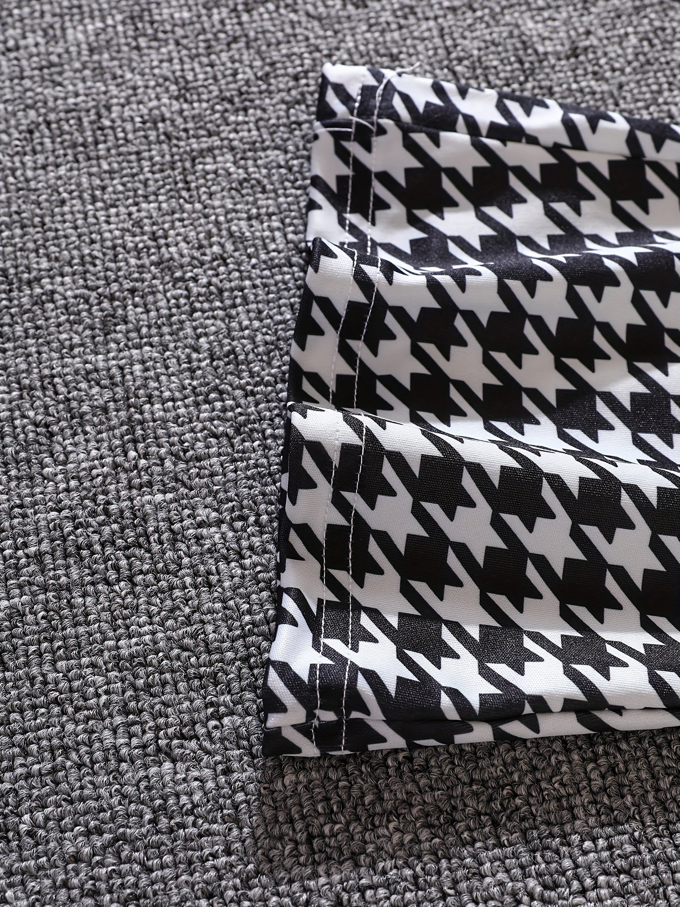 Girl's Houndstooth 2pcs Peplum Shirt & Pants Set