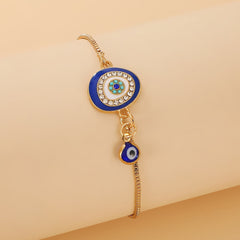 Devil's Eye Shaped Chain Bracelet - Unisex Clothing Accessory