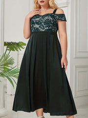Plus Size Solid Contrast Lace Cold Shoulder Pleated Dress