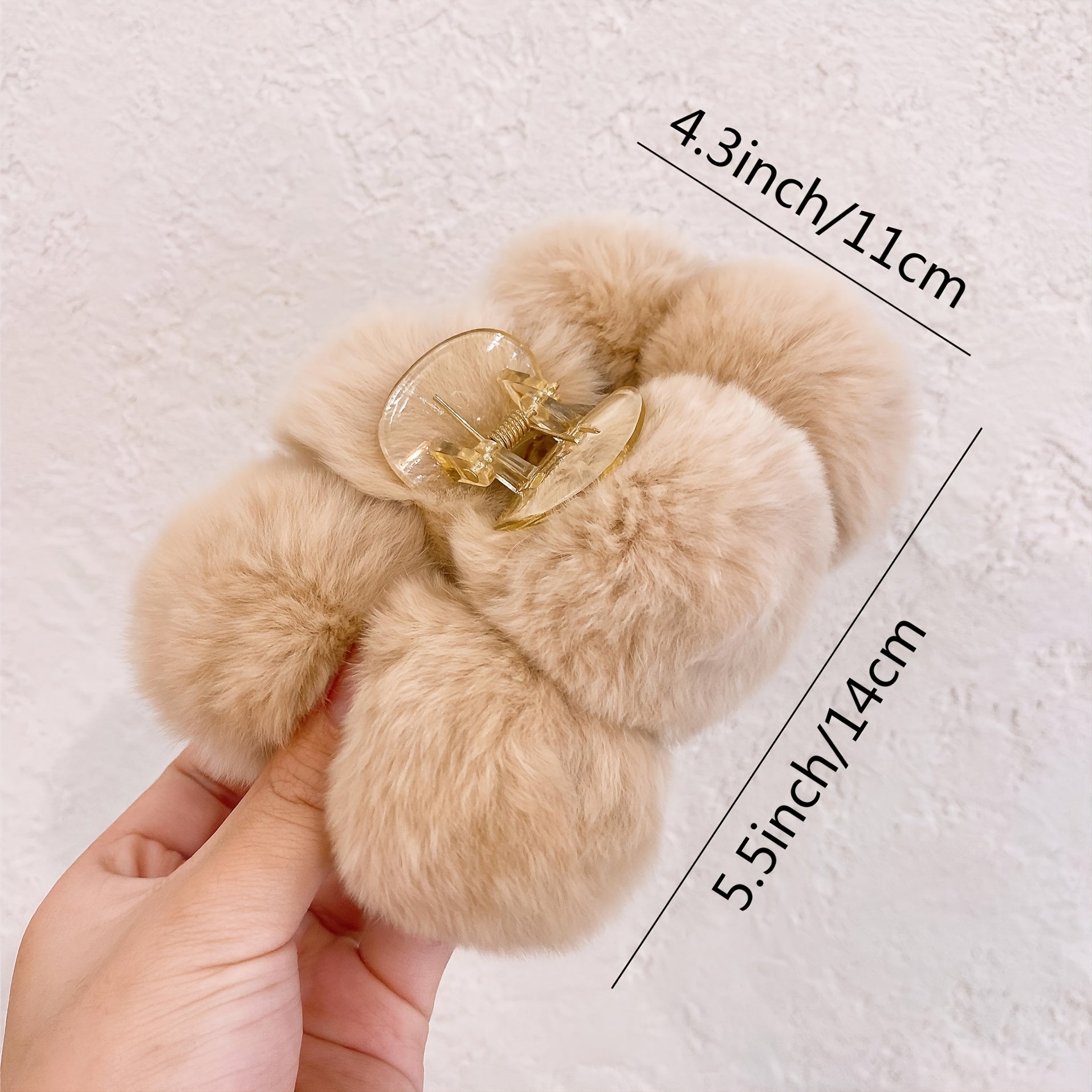 2pcs Plush Hair Claw Styling Clips Hair Accessories