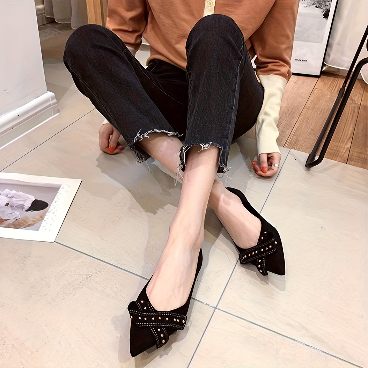 Golden Beads & Bowknot Decor Flat Shoes - Soft Sole Lightweight Walking Shoes