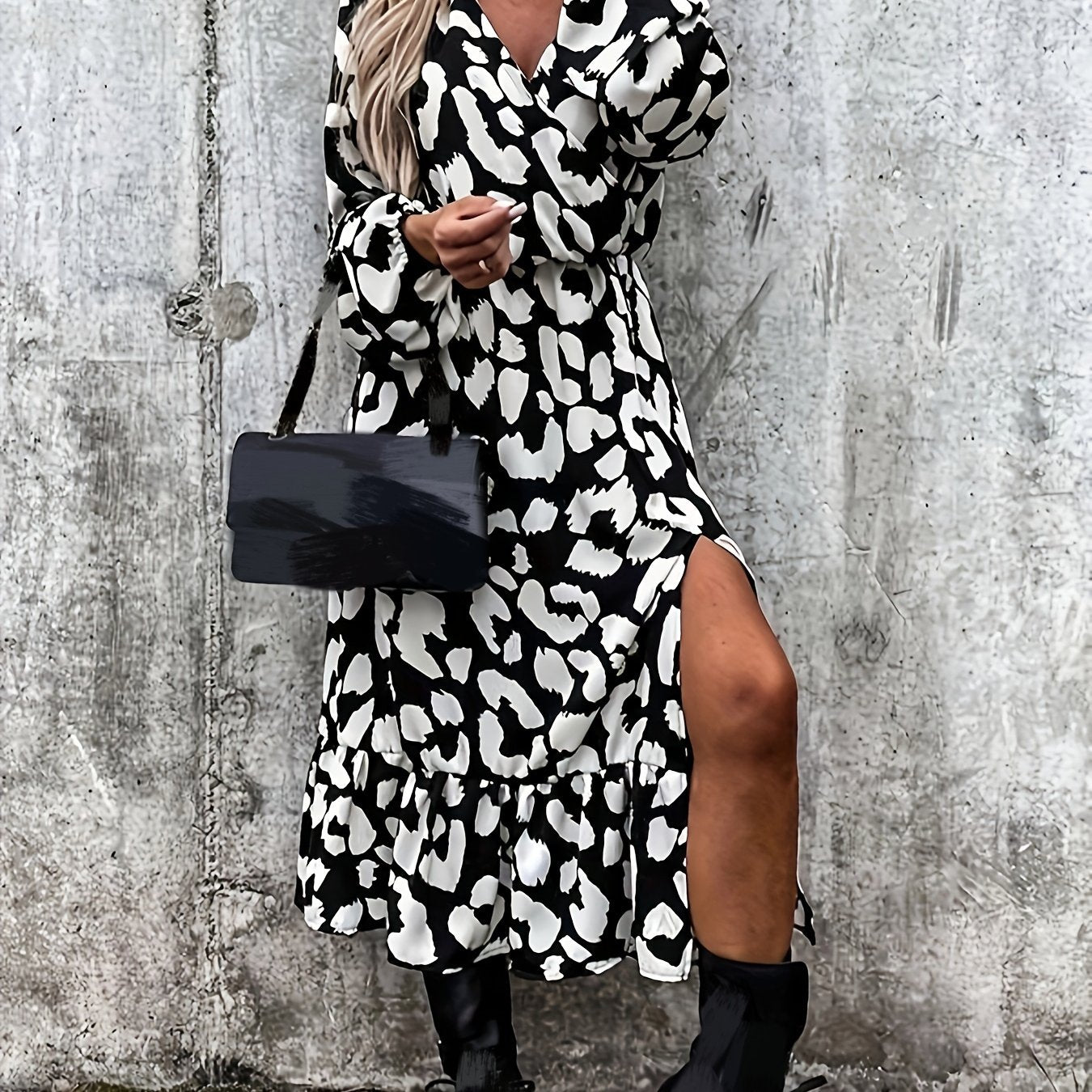  Leopard Print Maxi Dress V Neck Side Split Lantern Sleeve