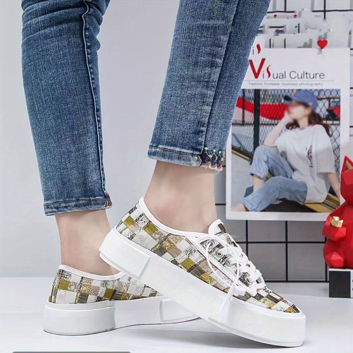 Women's Checkered Canvas Sneakers Lace Up Low Top Skate Shoes