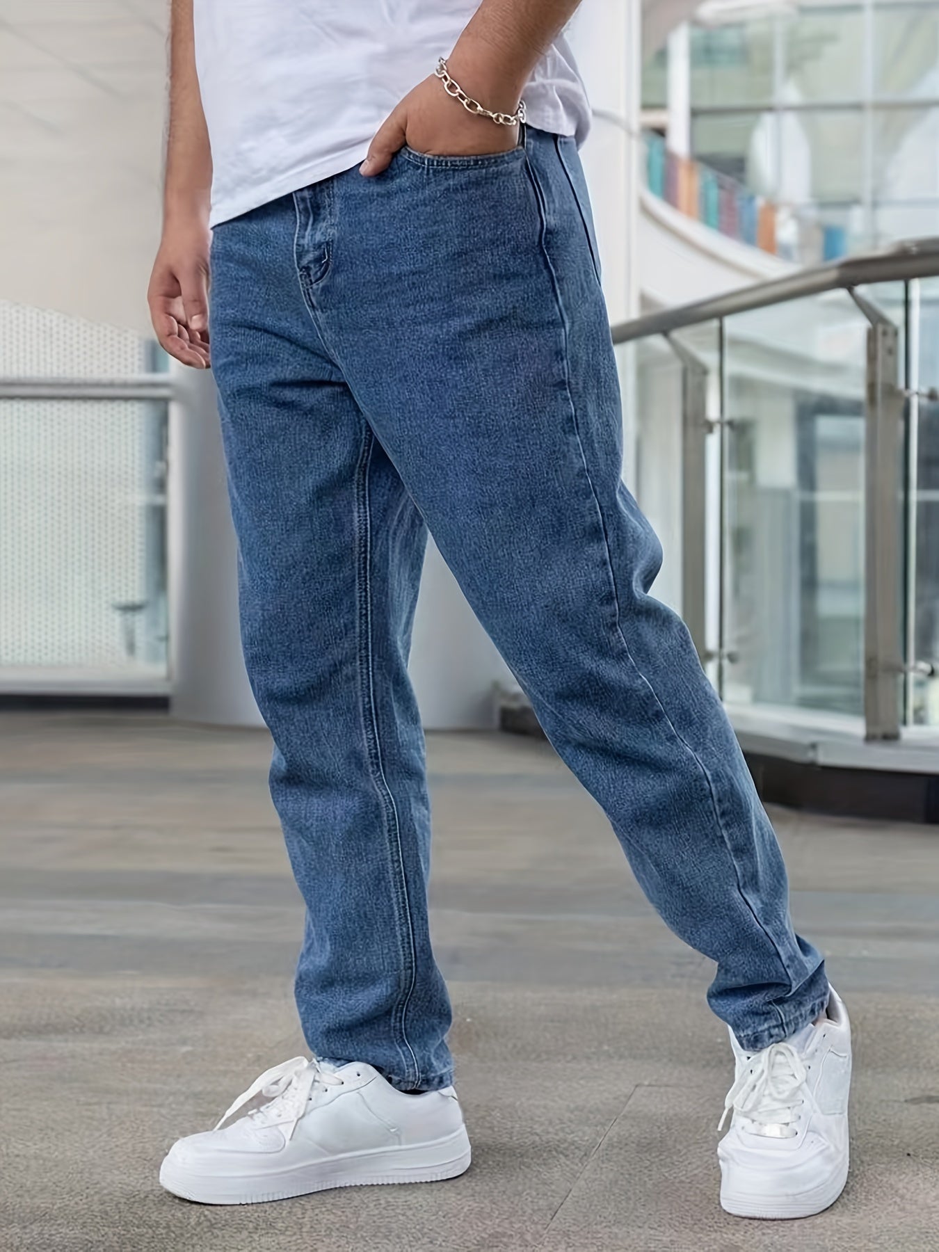 Men's Washed Regular Straight Leg Jeans