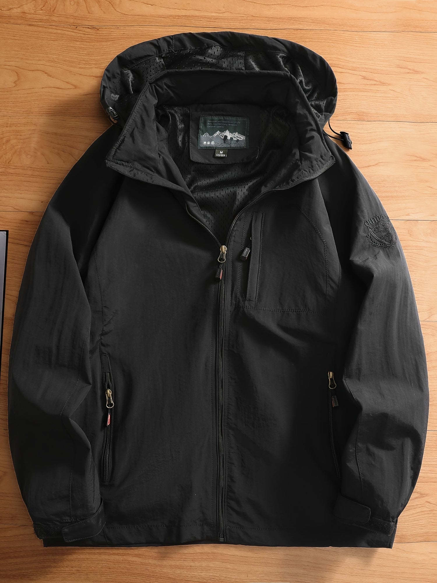 Men's Casual Zipper Pockets Windbreaker Jacket Waterproof Soft shell Jacket