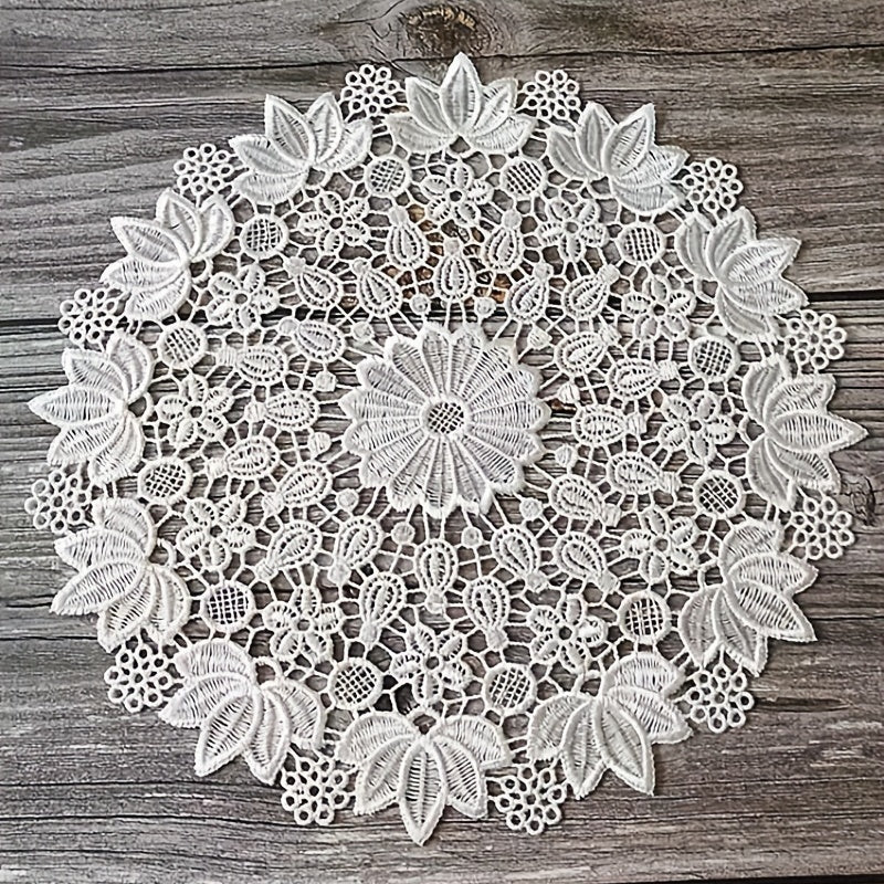 1pc PET Lace Placemat Hollow out Table Pad Light European Lace Round Coaster Bow