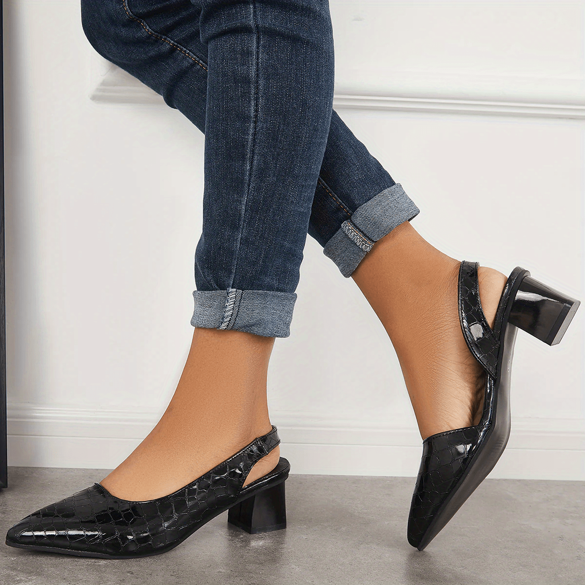 Women's Low Heel Cut Out Slingbacks Sandals