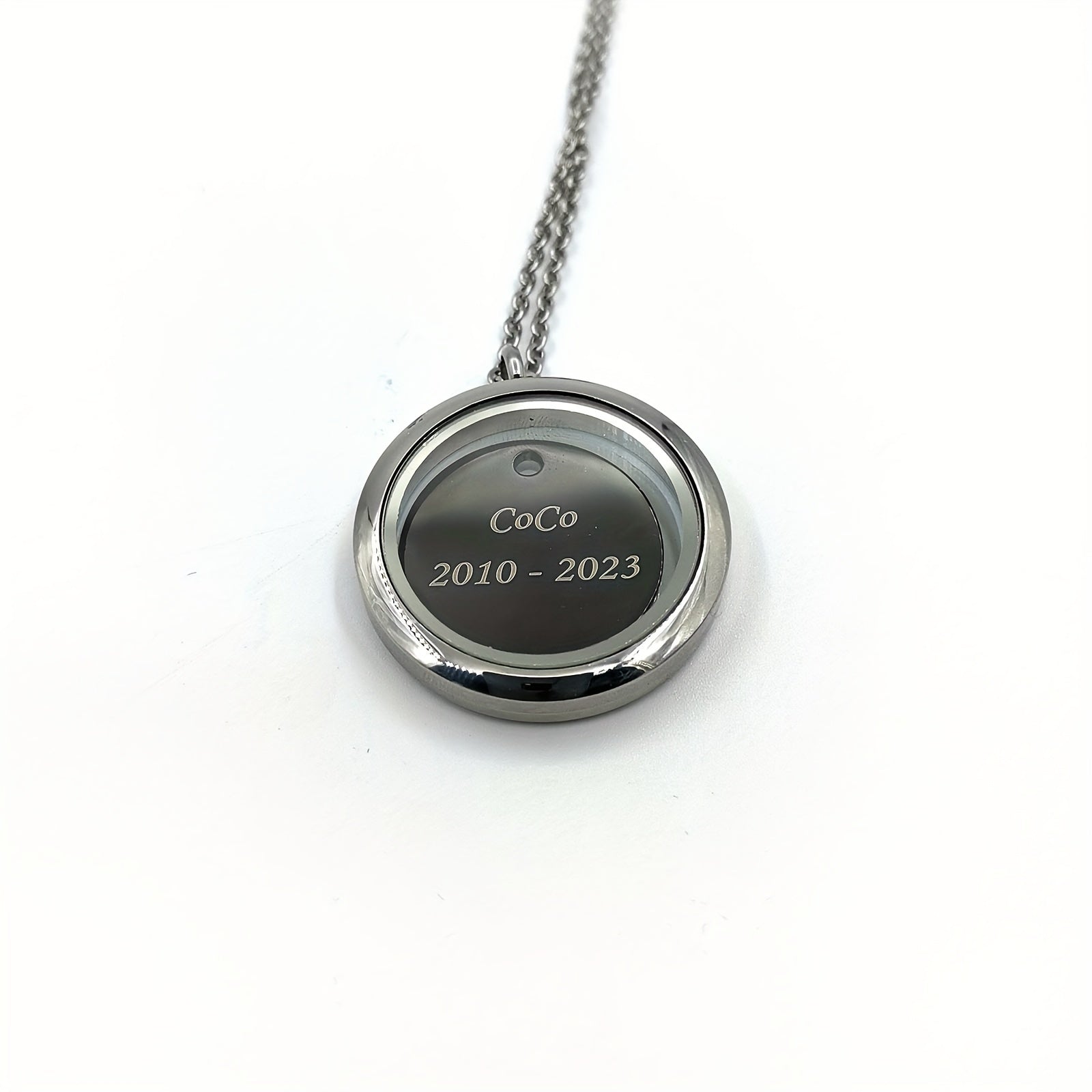 Custom Silver Rhinestone Pet Memorial Pendant with Engraved Name Plate