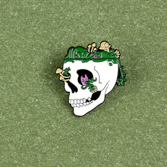 Skull Green Mountain Stone Enamel Brooch