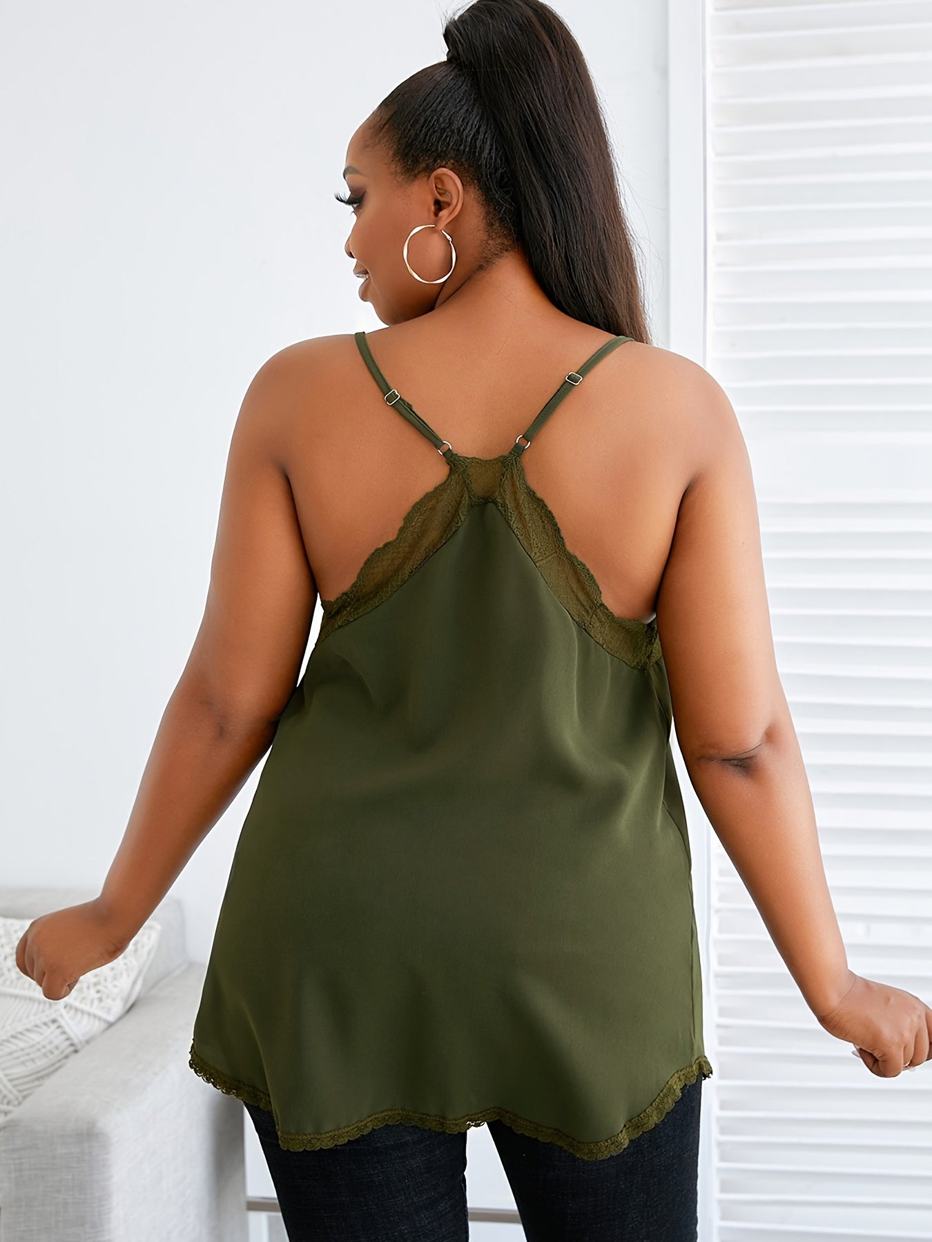  Contrast Lace Loose Fit Cami Tops