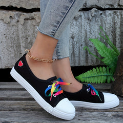 Women's Heart Pattern Canvas Shoes Colorful Lace Up Outdoor Shoes