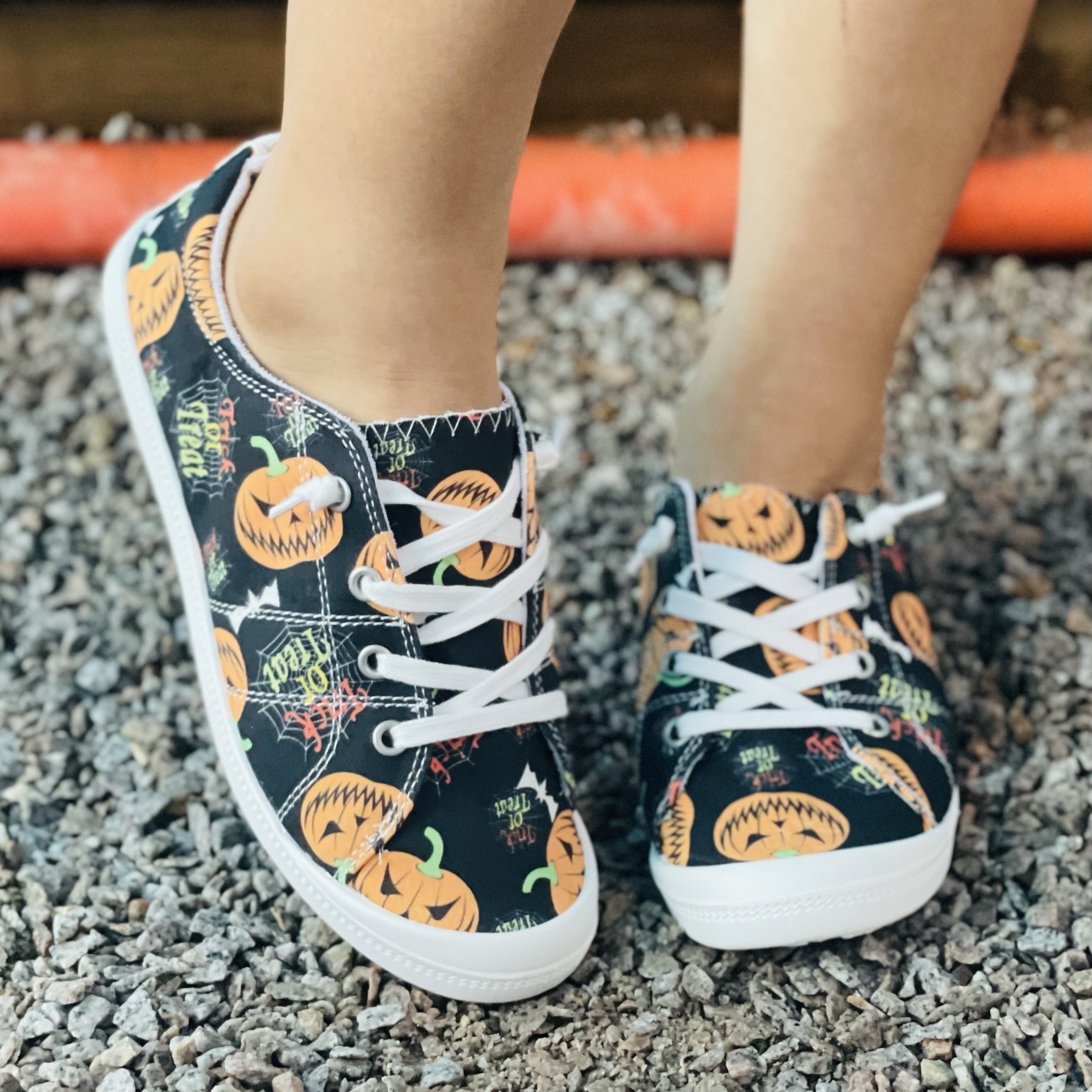Women's Pumpkin Printed Flat Canvas Shoes Lightweight Halloween Comfy Shoes