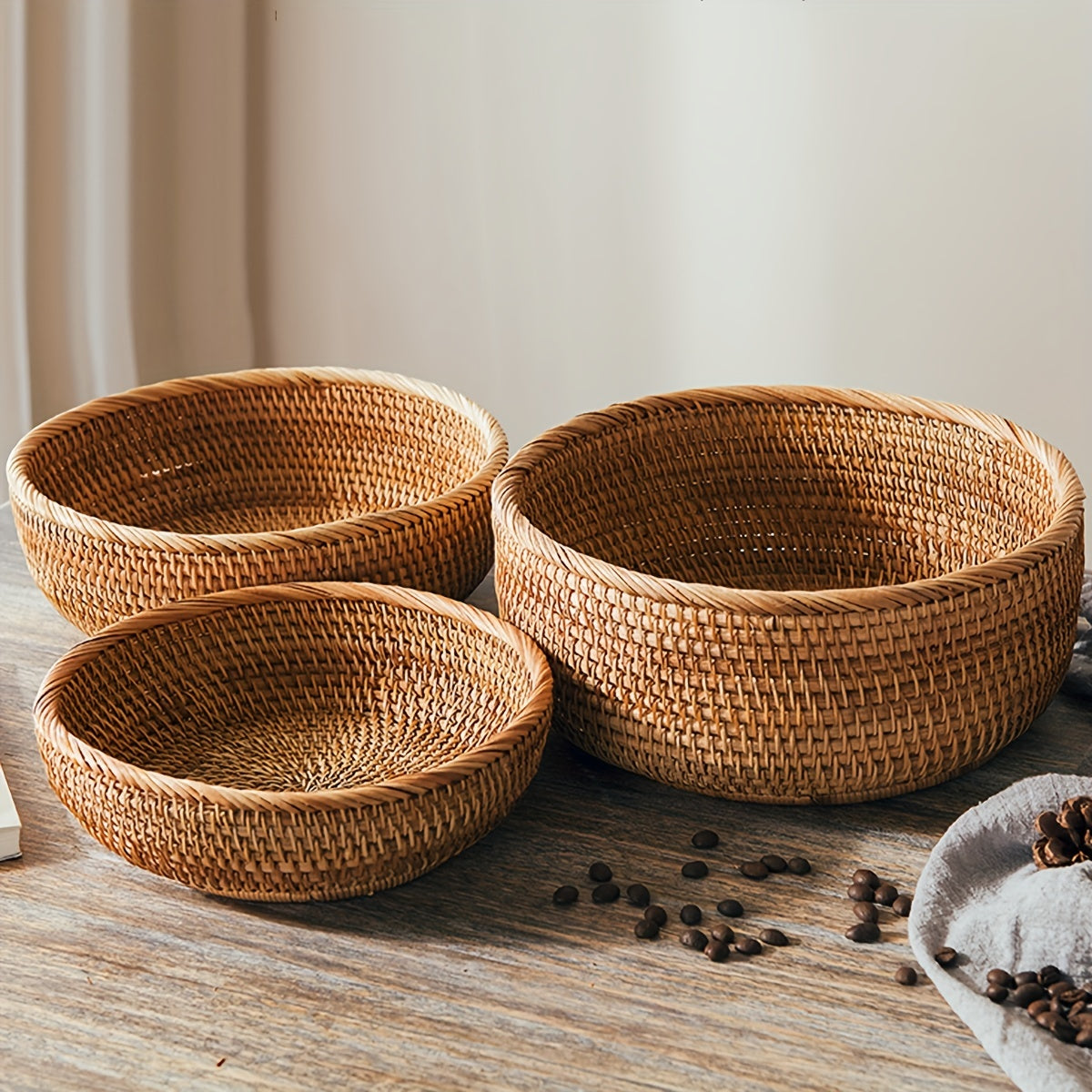 Round Rattan Fruit Basket Decorative Serving Baskets