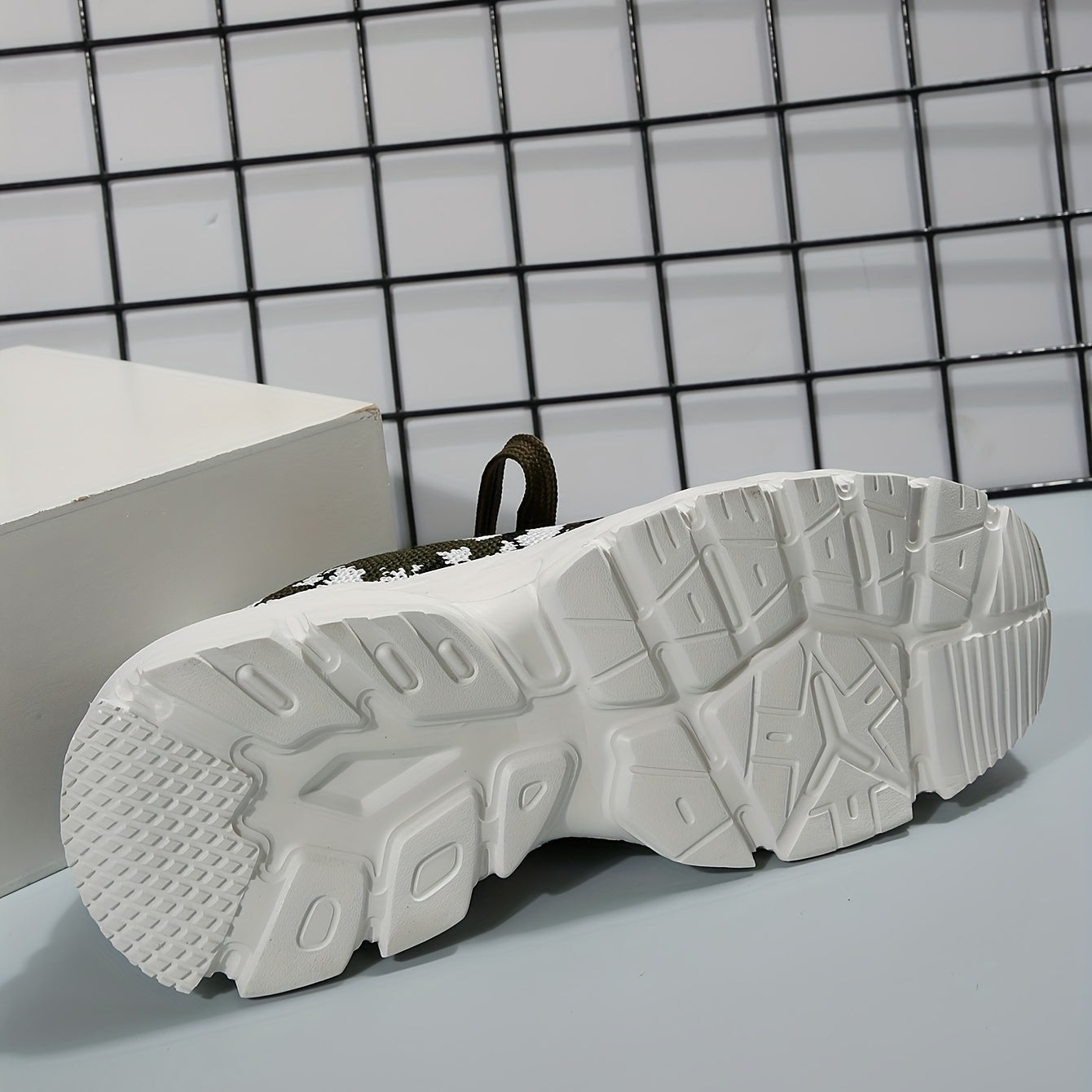 Women's Shock Absorbing Woven Sneakers Lightweight Sports Shoes