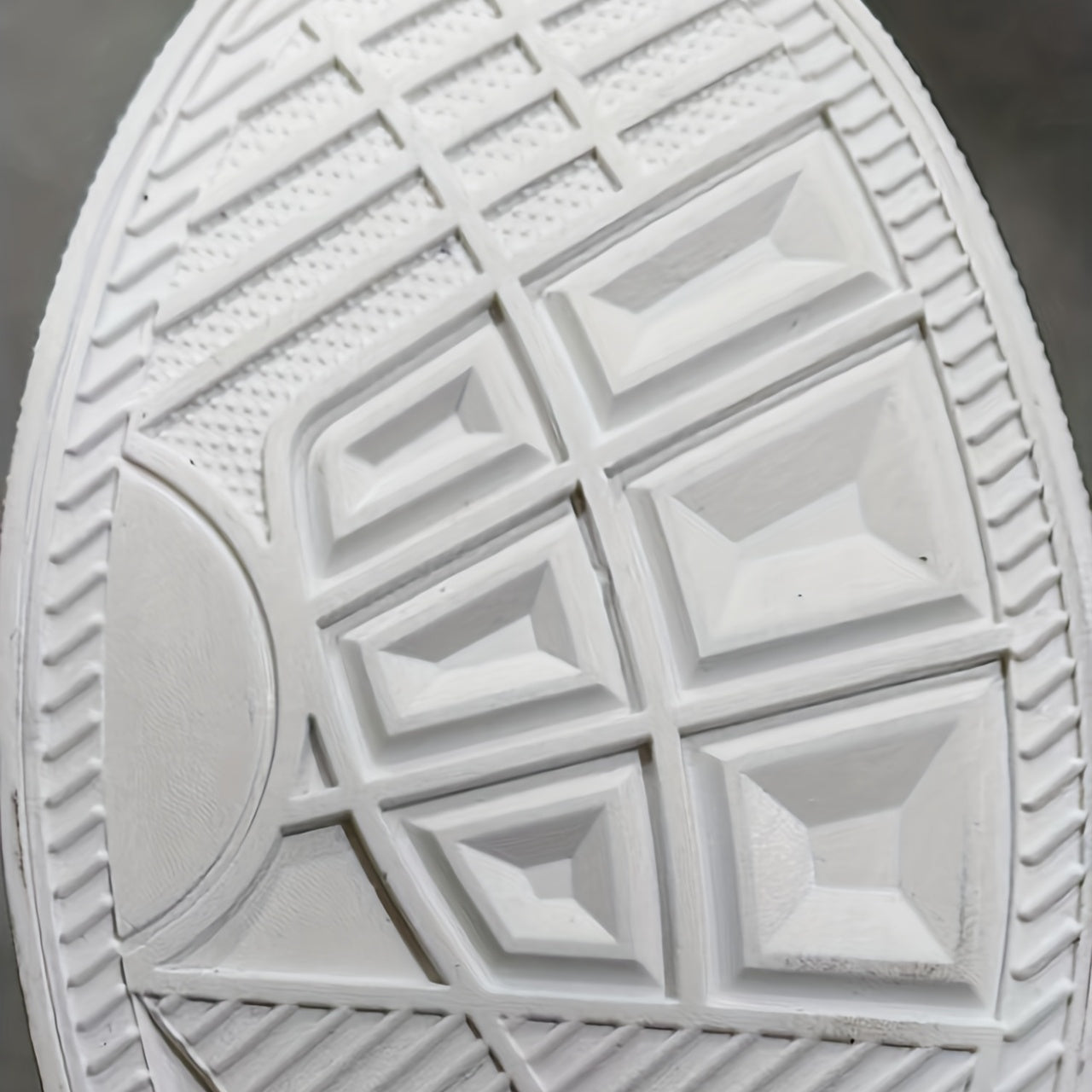 Men's Lace Up Canvas Sneakers Skate Shoes Good Grip Breathable