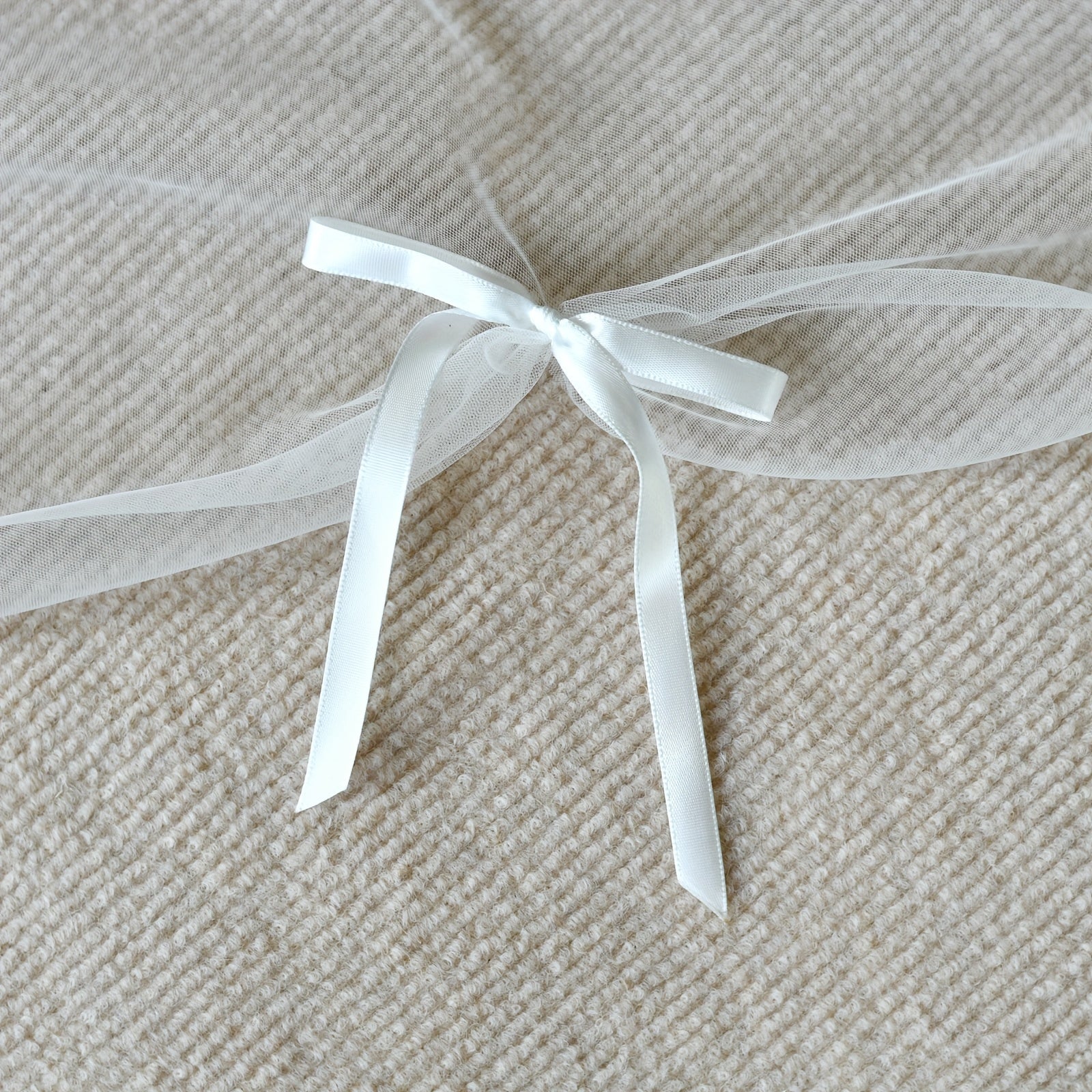 Versatile Bridal Veil with Bow for Wedding Banquets