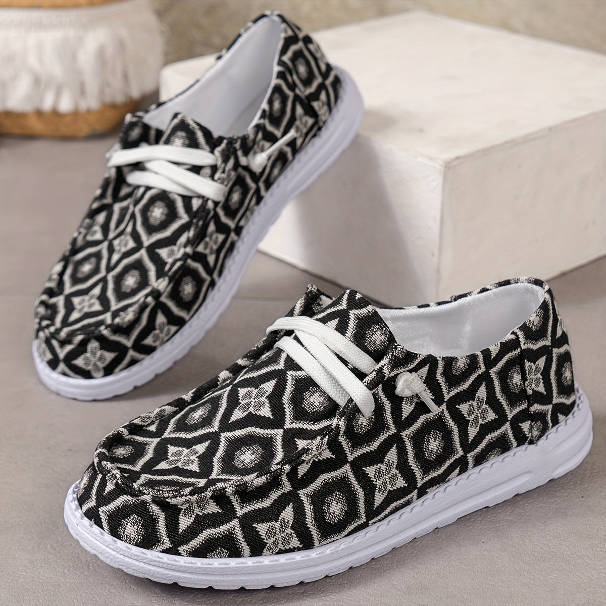 Geometric Pattern Flat Shoes Women's Shallow Mouth Casual Shoes