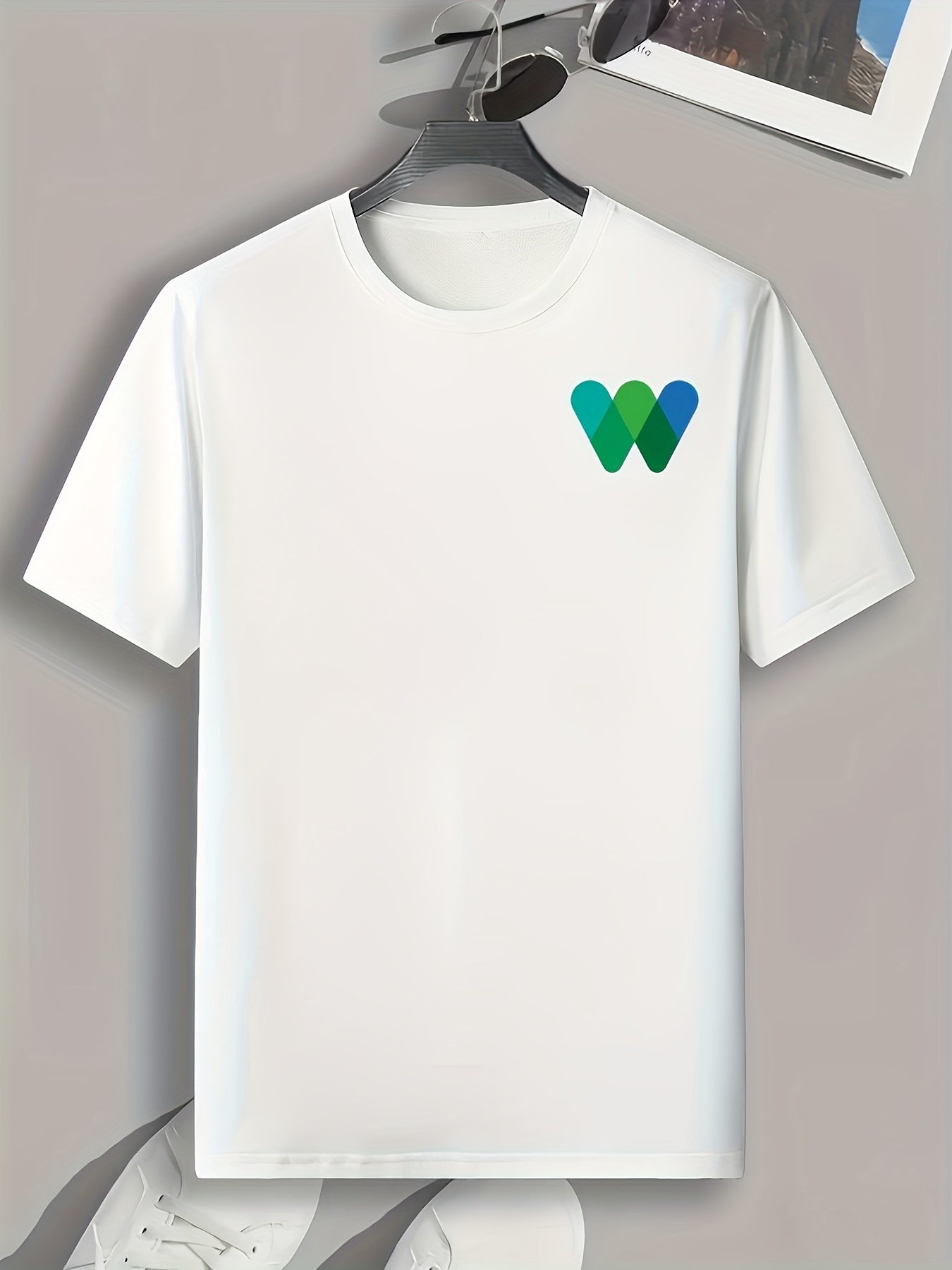 Colorful 'w' Chest Print Men's Graphic T shirt