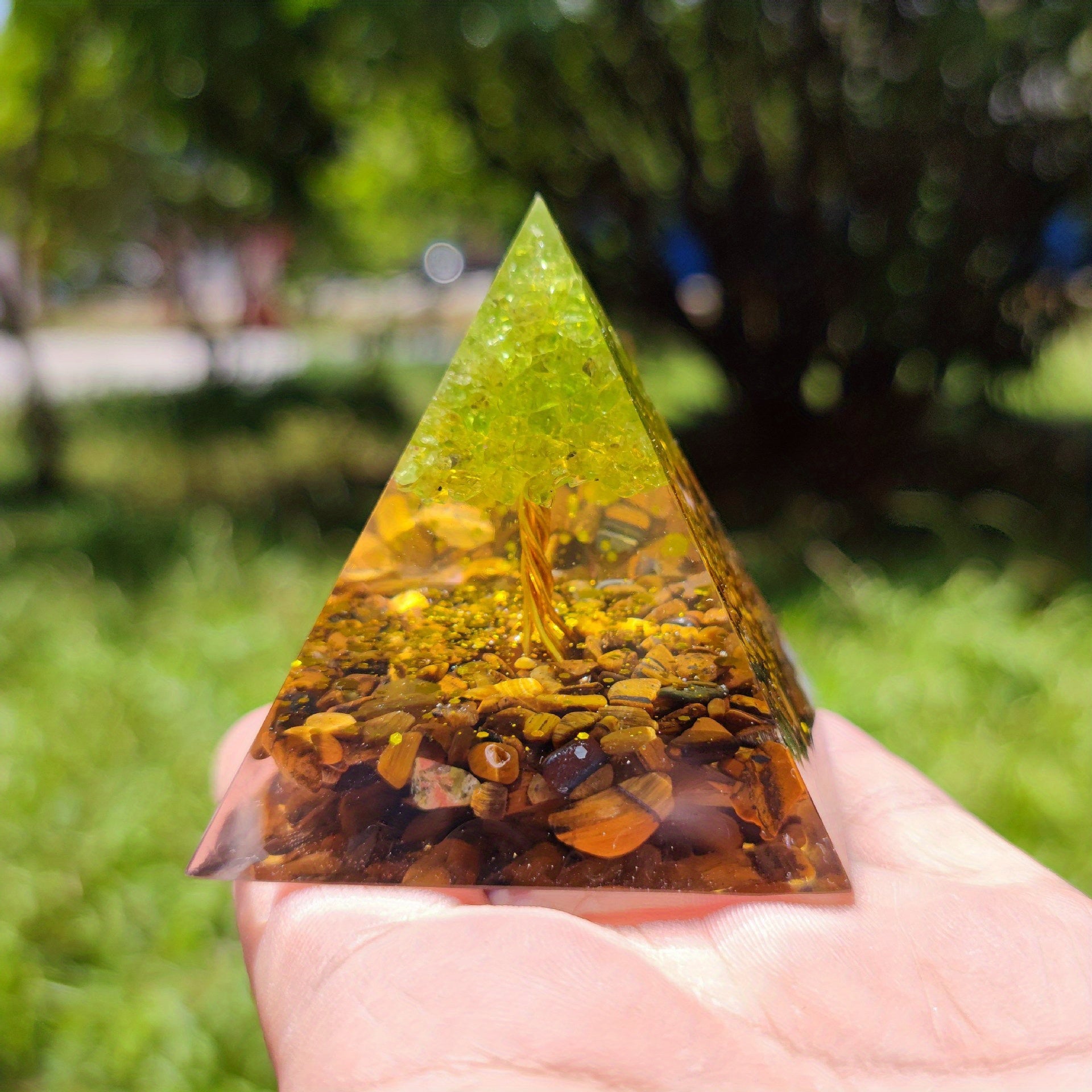 Natural Crystal Pyramid Healing Energy Reiki Chakra Meditation