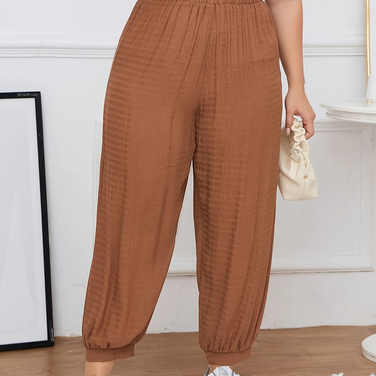  Solid Textured High Rise Jogger Trousers