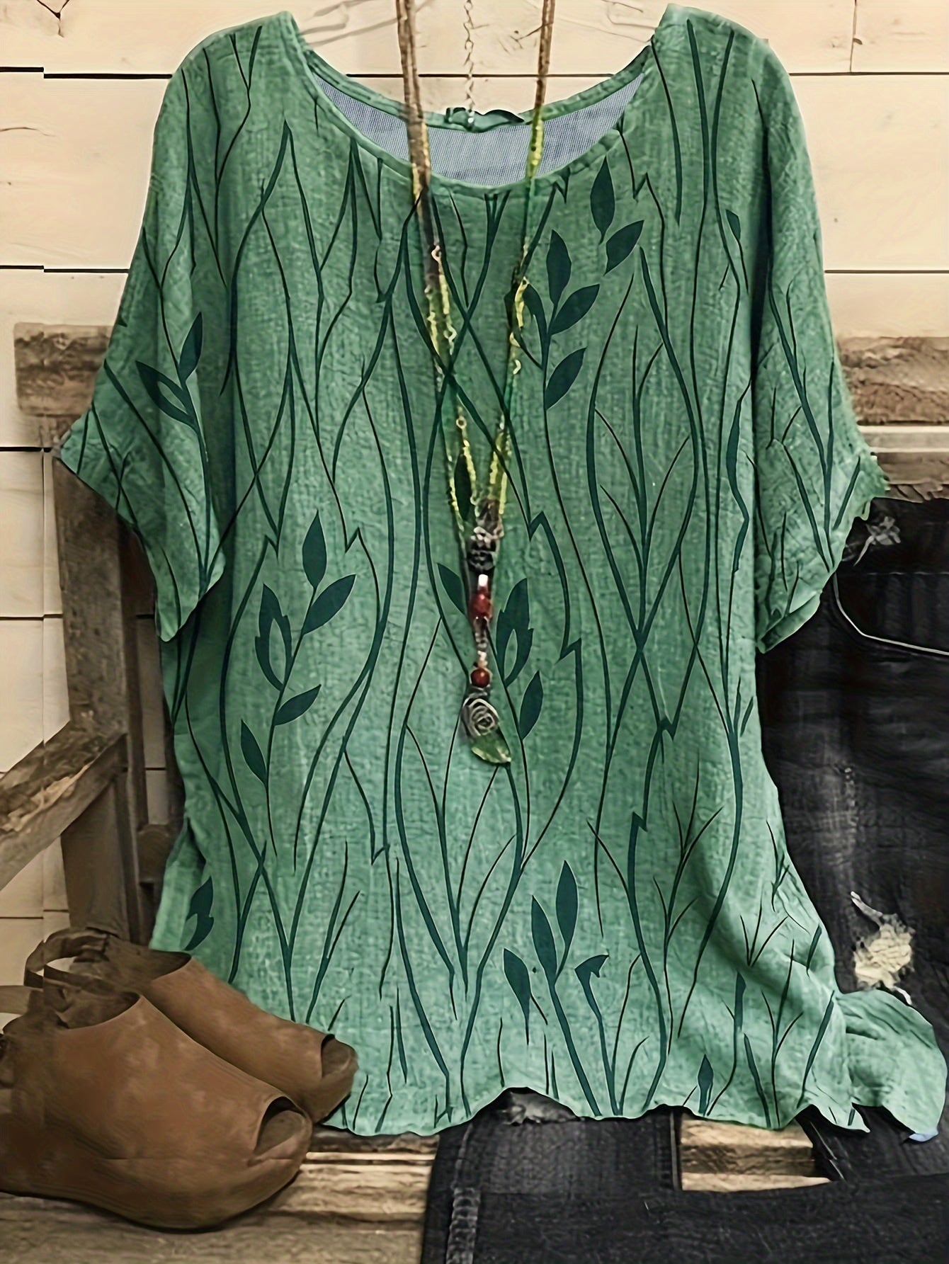  Floral Print Round Neck Half Sleeve Tee