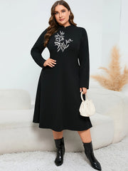  Leaf Embroidery Long Sleeve Maxi Dress