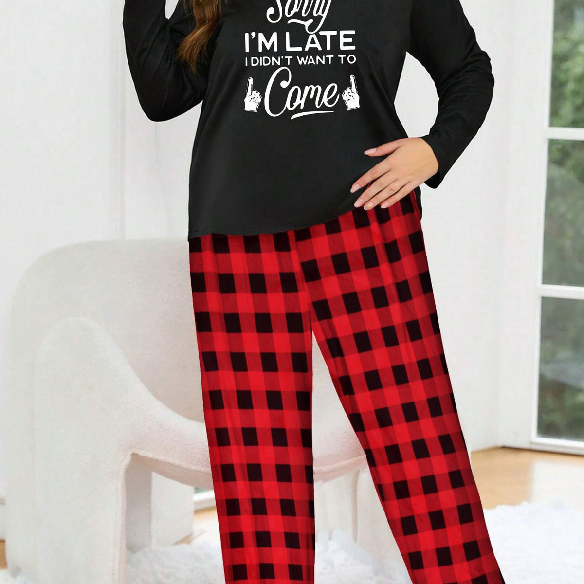  Casual Pajamas Set with Finger Gesture & Letter Graphic Tee