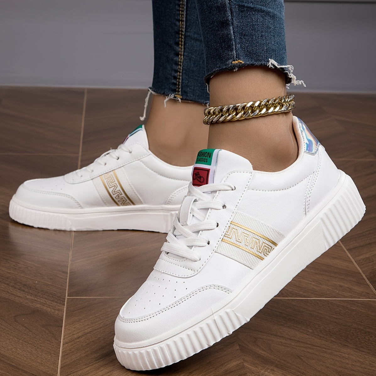 Women's Letter Graphic Lace-up Low Skate Shoes Comfy Outdoor Flats