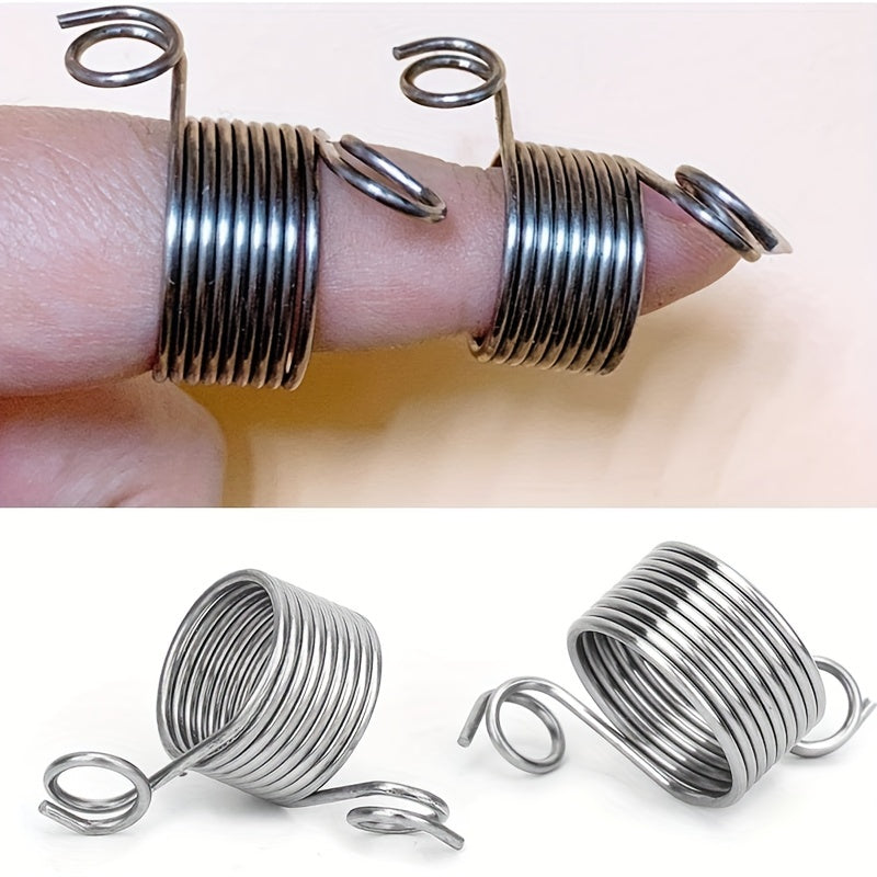 2pcs Stainless Steel Crochet Ring Finger Yarn Guide