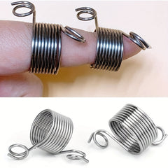 2pcs Stainless Steel Crochet Ring Finger Yarn Guide