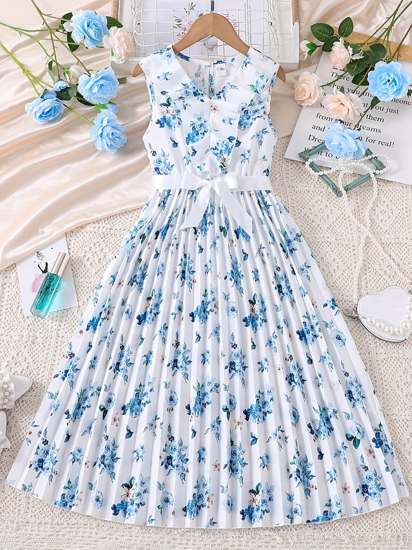 Floral Print Sleeveless Pleated Casual Midi Dress with Ruffle V Neck