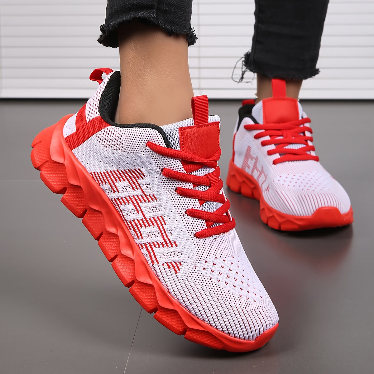 Breathable Flying Woven Running Shoes Wear Resistance Non Slip Sneakers