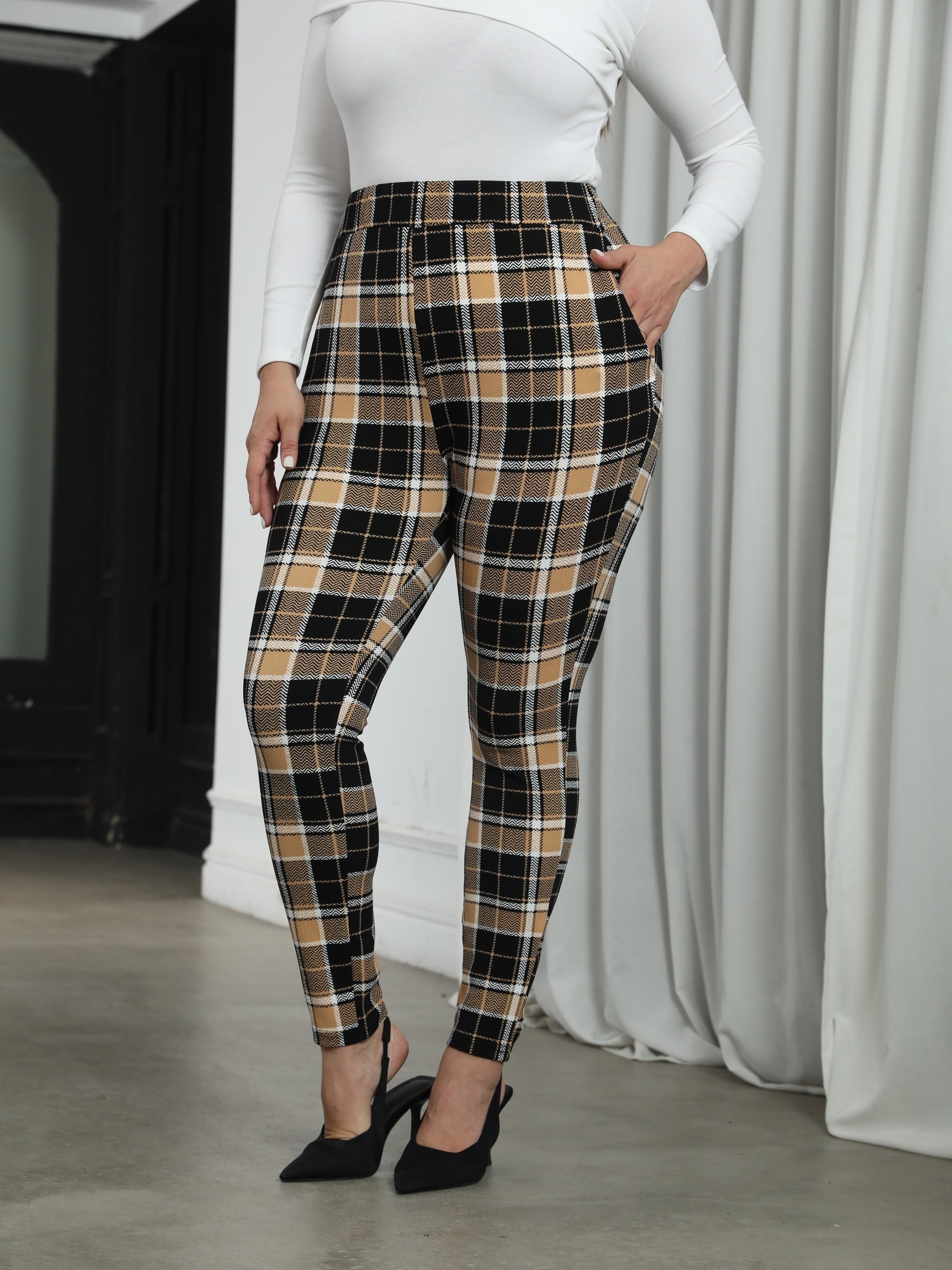 Women's Plus Plaid Print High Rise Skinny Trousers