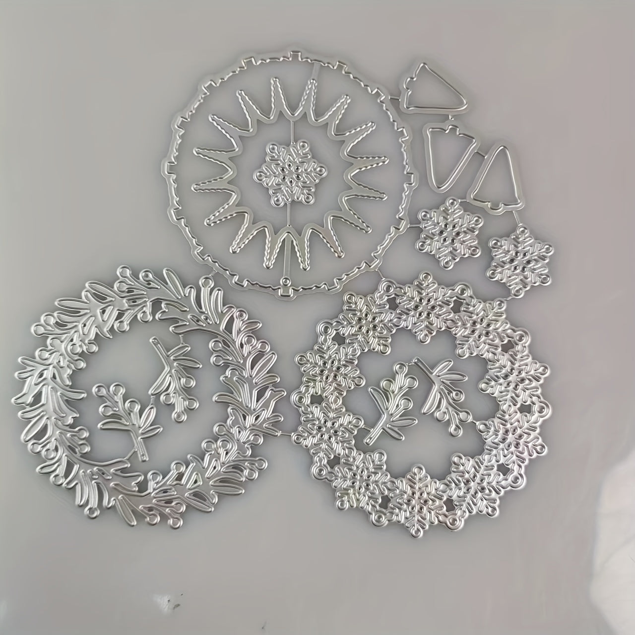 Christmas Tree Metal Cutting Dies And Stamps Set