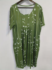 Women's Plus Floral Print Short Sleeve Pleated Dress With Pockets