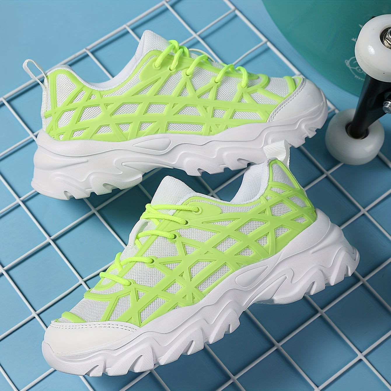 Women's Mesh Chunky Sneakers Lace Up Low Top Sport Shoes