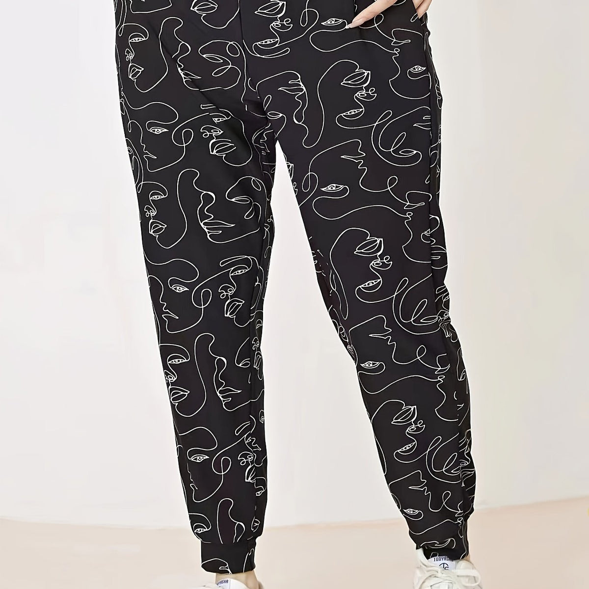  Abstract Figure Print Fitness Trousers