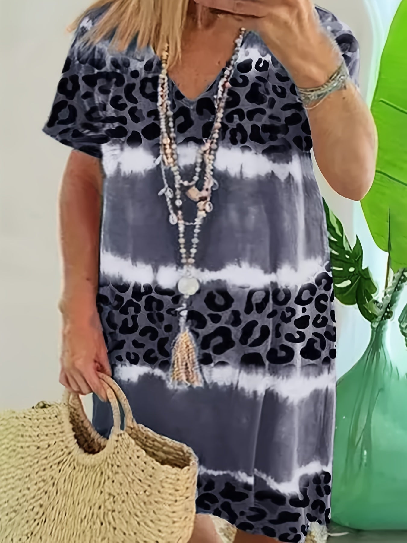  Colorblock Leopard Print V Neck Tee Dress