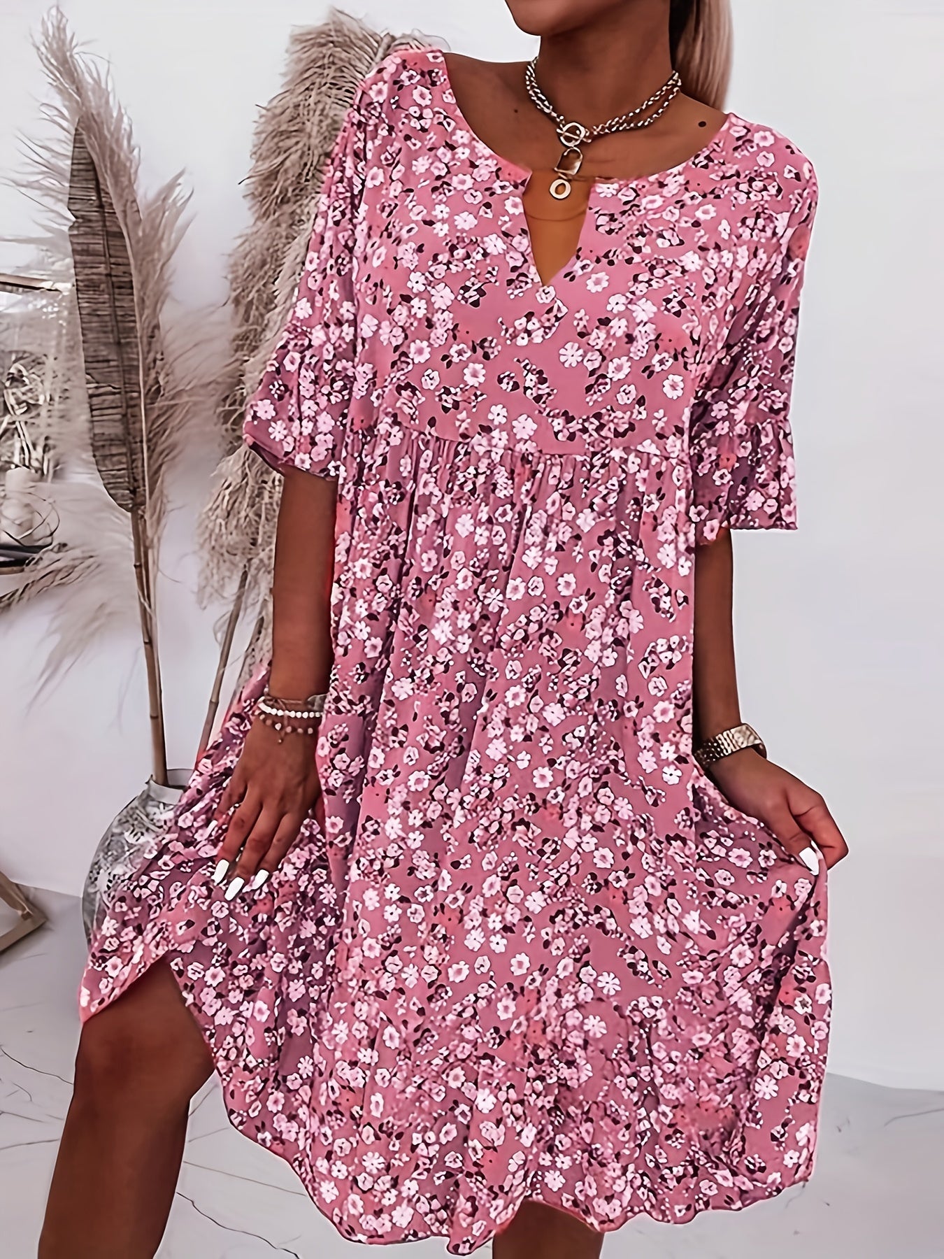  Ditsy Floral Print Bell Sleeve V Neck Casual Dress