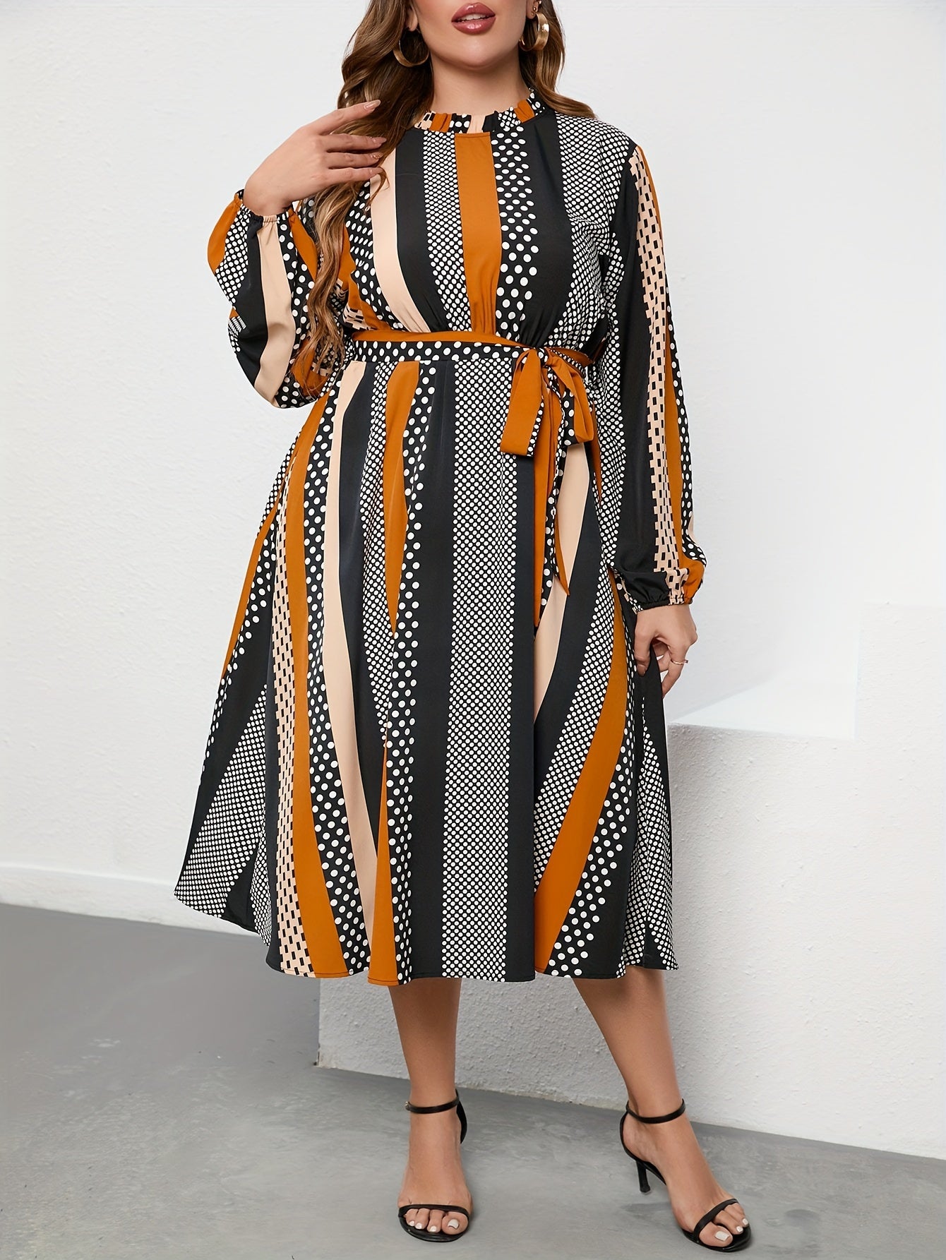  Women's Striped & Polka Dot Print Round Neck Belted Dress