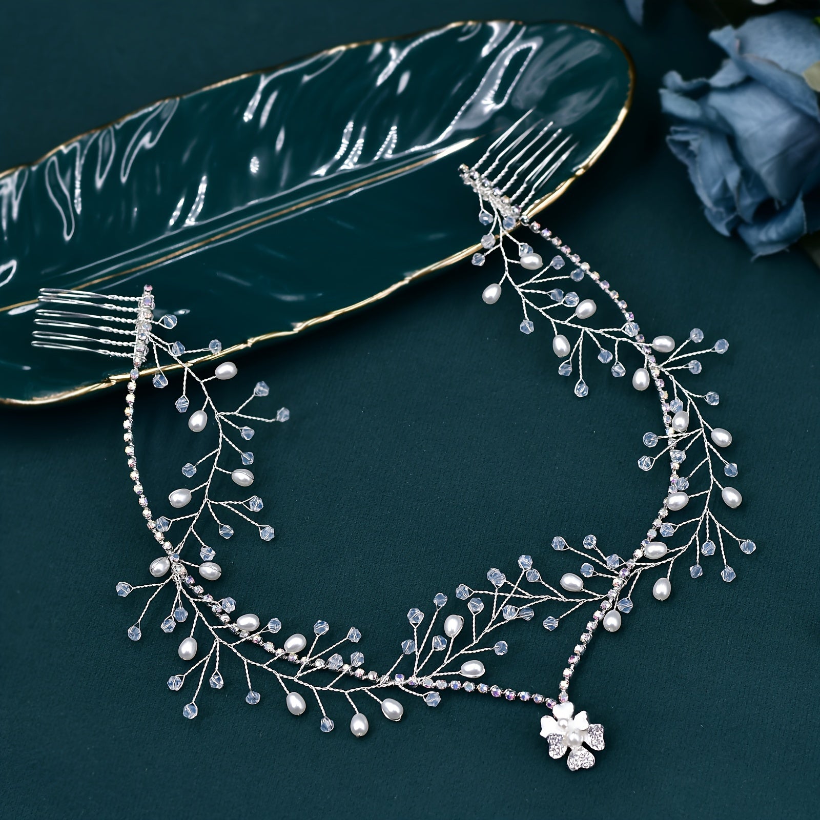 Romantic Headwear Forehead Alloy Chain With Rhinestone Pendant Hair Comb