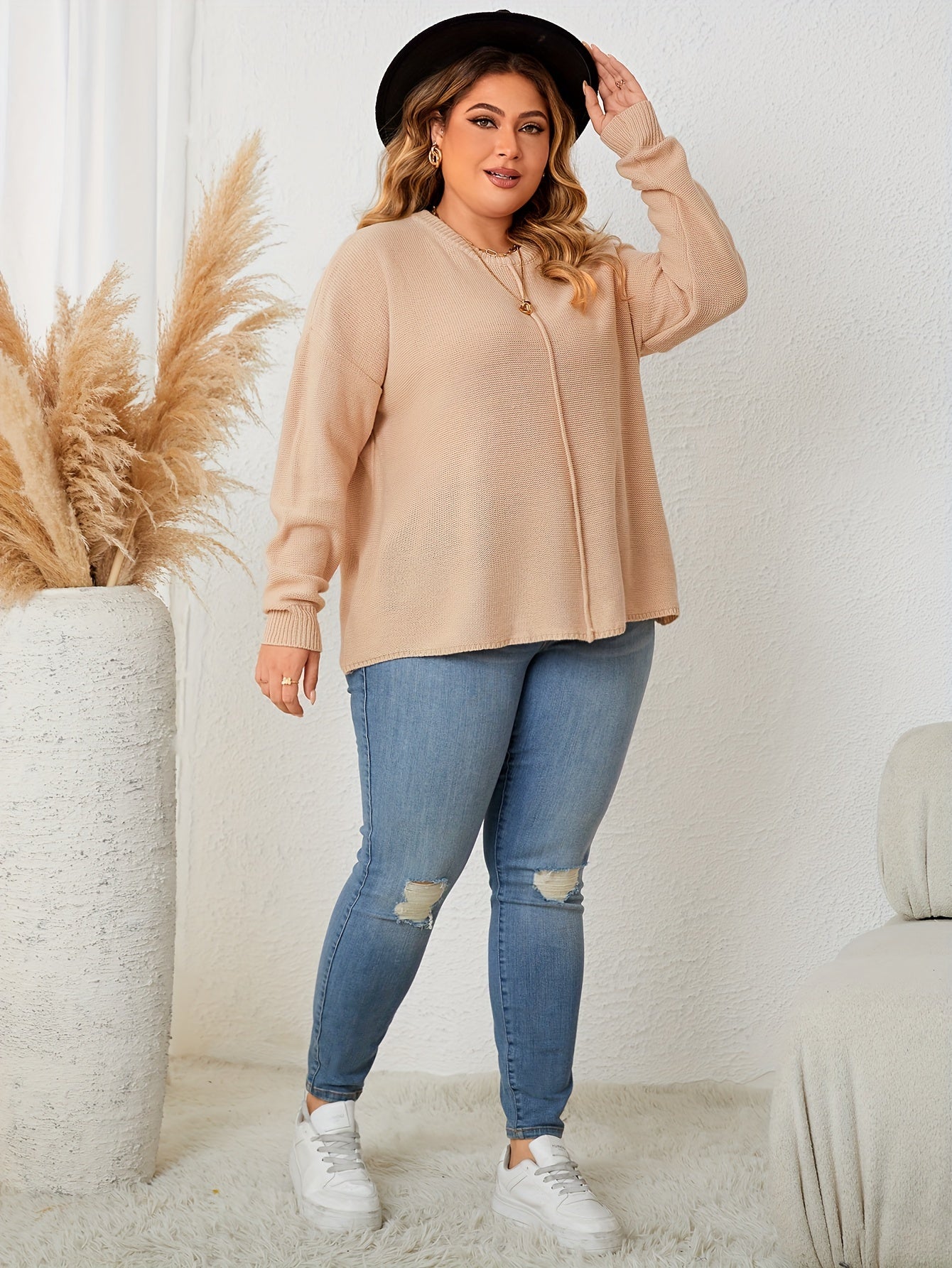  Solid Long Sleeve Round Neck Sweater