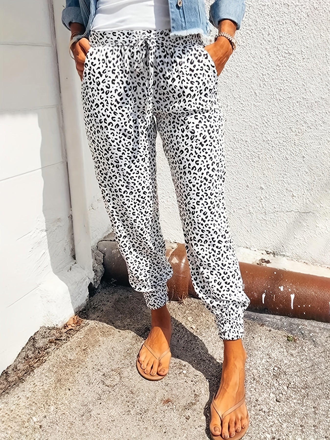 Women's Plus Leopard Print Drawstring Tapered Leg Pants With Pockets