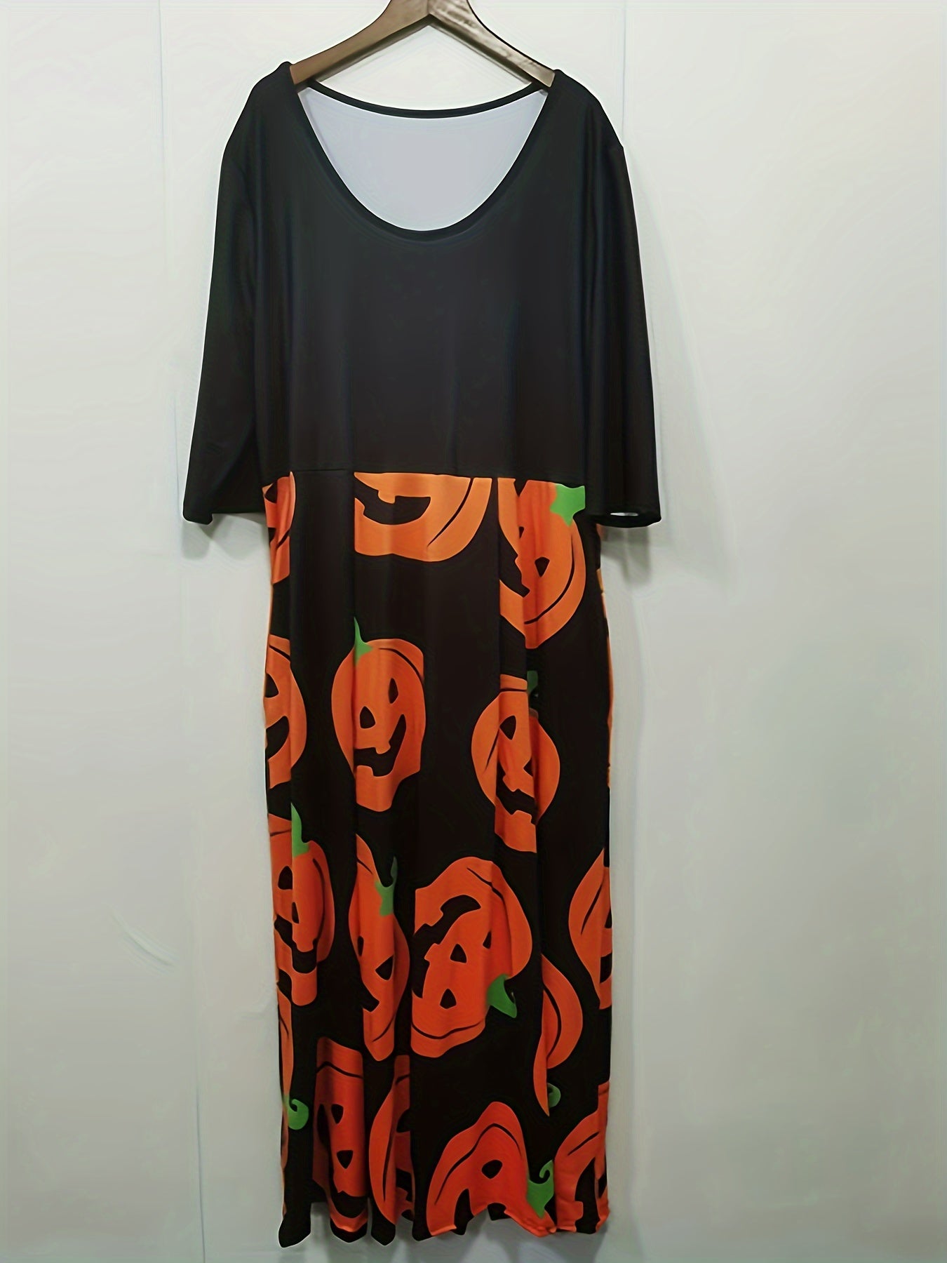  Colorblock Pumpkin Print Round Neck Dress With Pockets