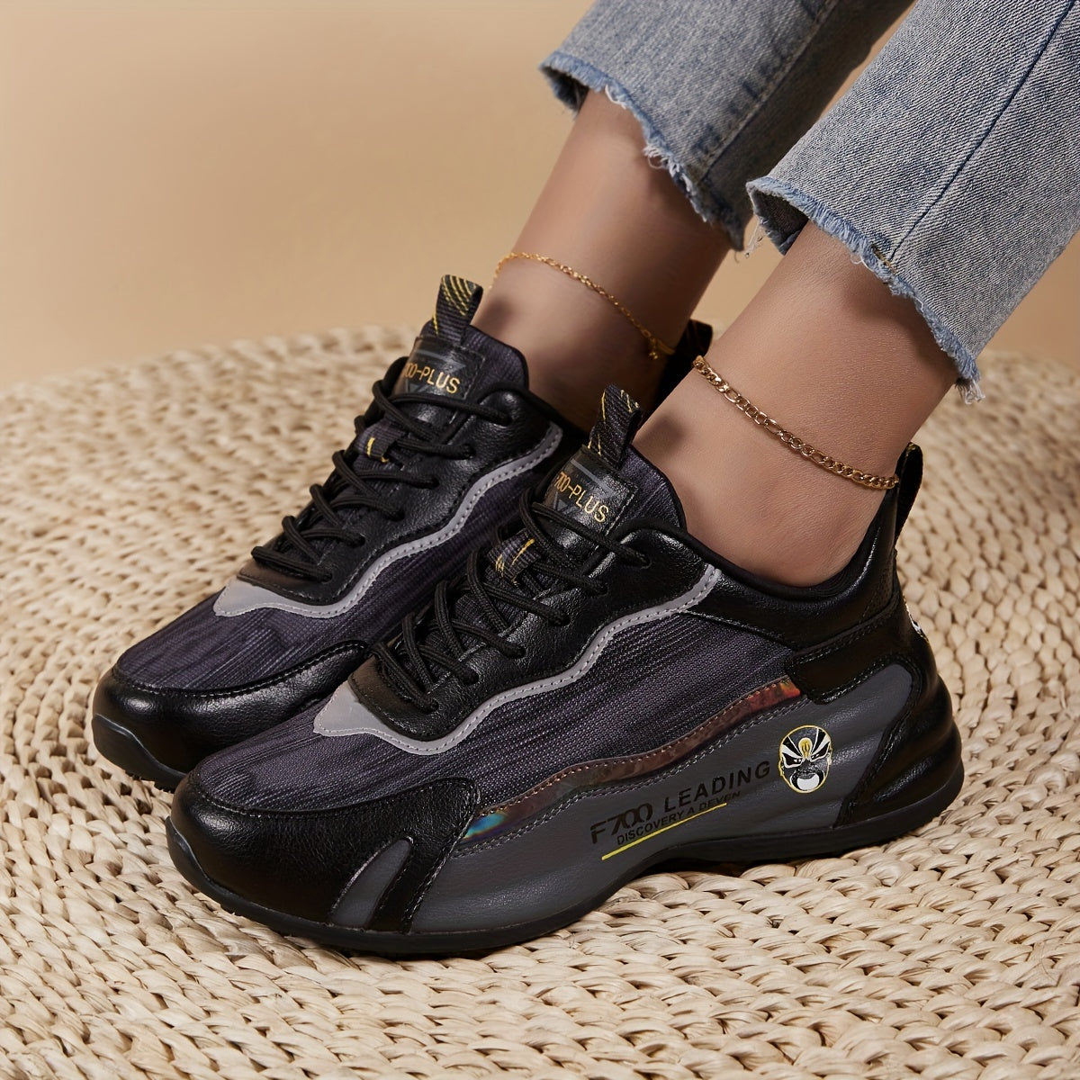 Chinese Style Block Running Shoes With Reflective Stripes
