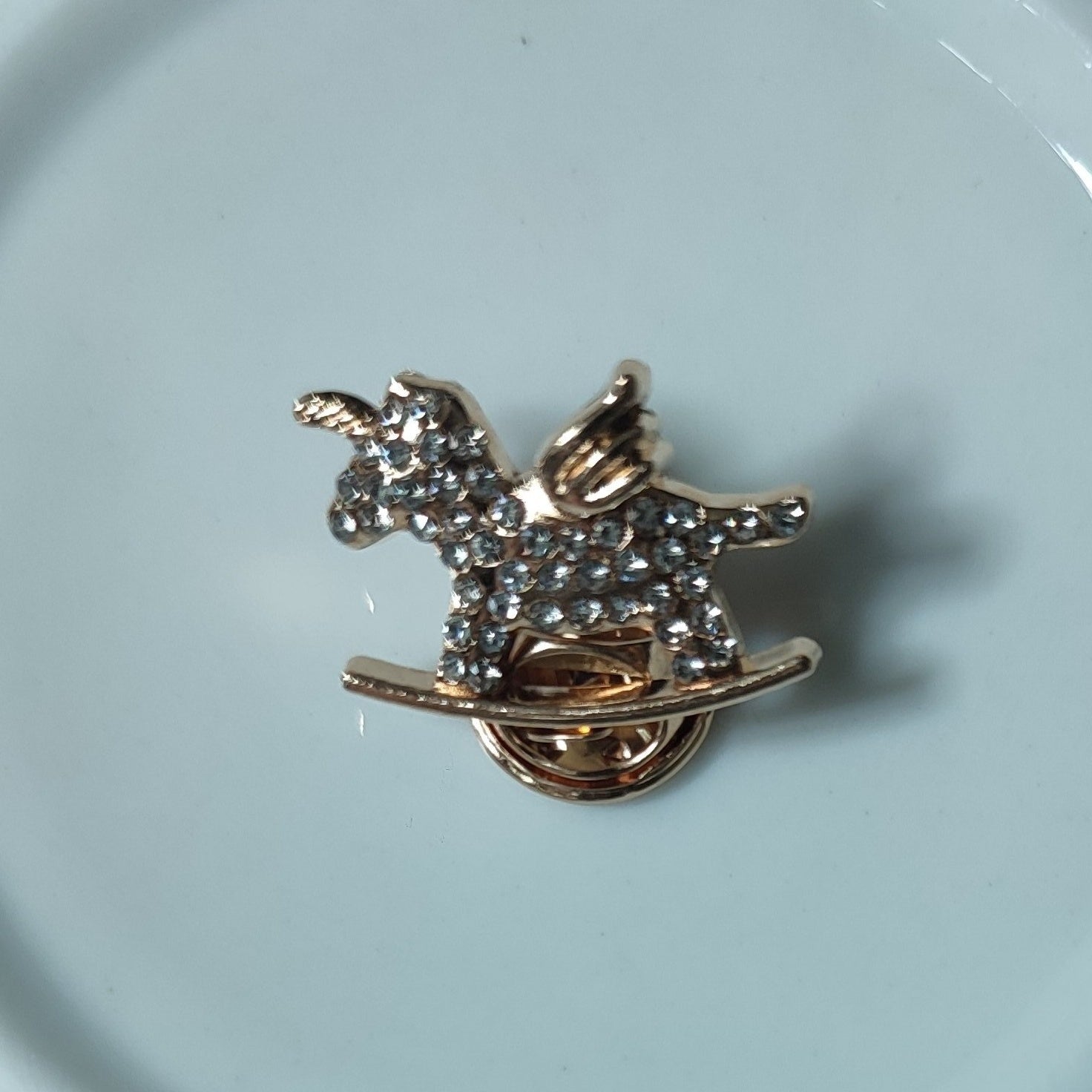 Men's Rhinestone Golden Man Head Horse Brooch