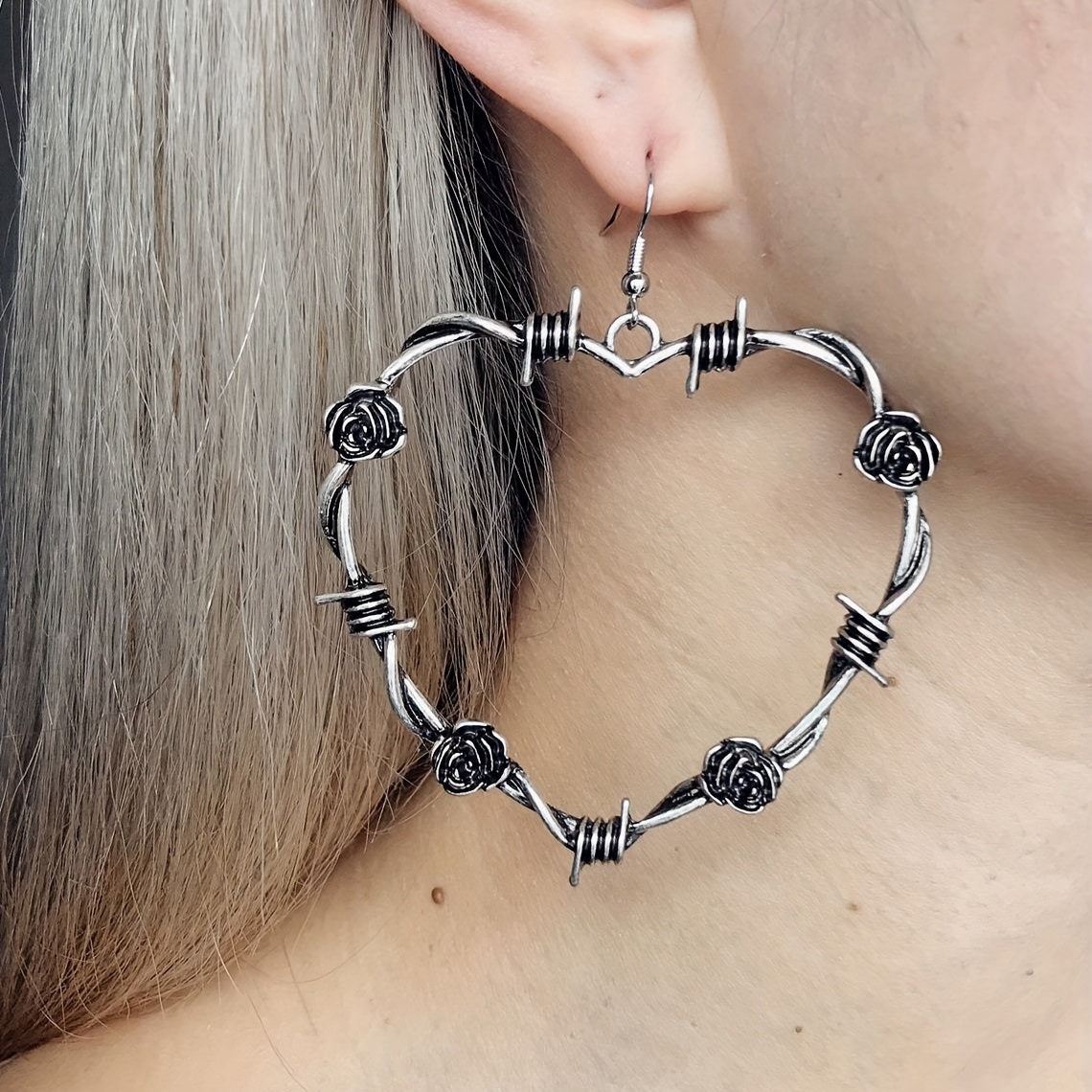 Punk Style Thorns Rose Love Heart Hoop Earrings Gothic Temperament Ear Jewelry