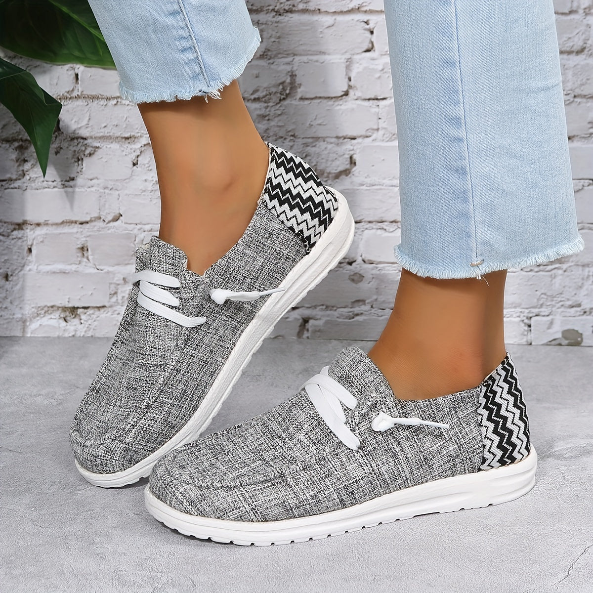 Women's Flat Canvas Shoes Casual Low Top Walking Shoes